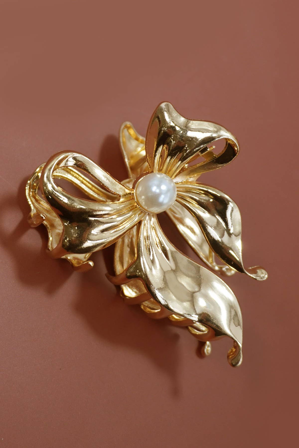 Pearl Bow Claw Clip